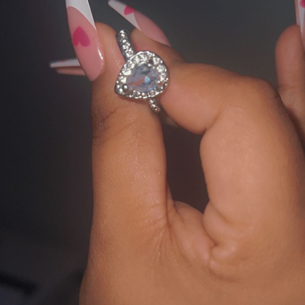 Diamond ring - Picture 4 of 4